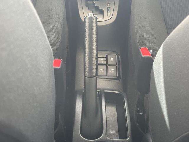 アクア Ｓ　ＳＤナビ　バックカメラ　禁煙車　ドラレコ　コーナーセンサー　スマートキー　ＬＥＤヘッド　ビルトインＥＴＣ　オートライト　オートエアコン　Ｂｌｕｅｔｏｏｔｈ　ＣＤ　ＨＩＤフォグ（31枚目）