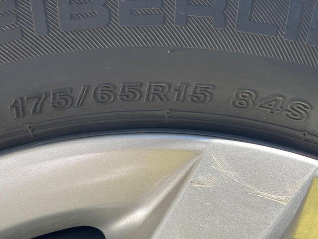 アクア Ｓ　ＳＤナビ　バックカメラ　禁煙車　ドラレコ　コーナーセンサー　スマートキー　ＬＥＤヘッド　ビルトインＥＴＣ　オートライト　オートエアコン　Ｂｌｕｅｔｏｏｔｈ　ＣＤ　ＨＩＤフォグ（40枚目）