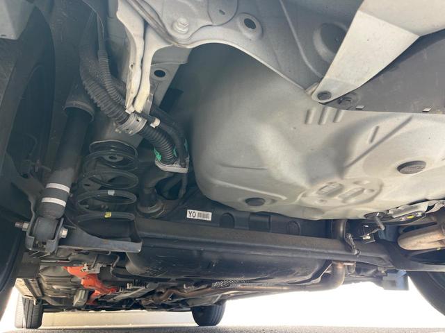 アクア Ｓ　ＳＤナビ　バックカメラ　禁煙車　ドラレコ　コーナーセンサー　スマートキー　ＬＥＤヘッド　ビルトインＥＴＣ　オートライト　オートエアコン　Ｂｌｕｅｔｏｏｔｈ　ＣＤ　ＨＩＤフォグ（41枚目）