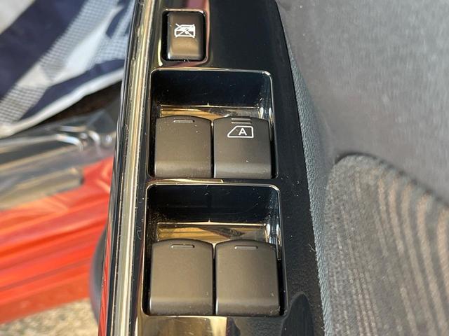 デイズ ハイウェイスター X 全周囲カメラ 衝突被害軽減システム 禁煙車 ドラレコ スマートキー HIDヘッド ETC オートハイビーム オートライト オートエアコン 純正14インチアルミ Bluetooth CD DVD再生(31枚目)