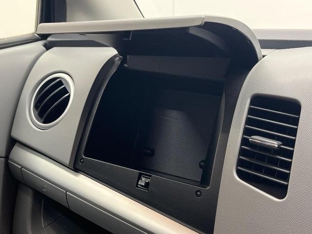 ワゴンＲ ＦＸリミテッド　禁煙車　スマートキー　純正１４インチアルミホイール　オーディオ　プライバシーガラス　ドアバイザー（26枚目）