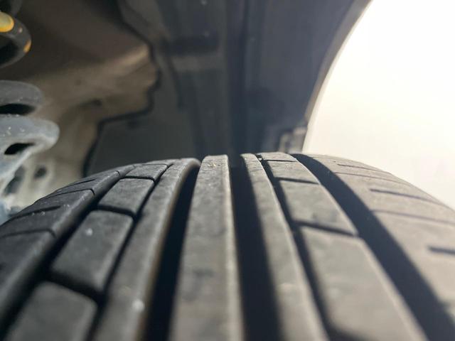 ワゴンＲ ＦＸリミテッド　禁煙車　スマートキー　純正１４インチアルミホイール　オーディオ　プライバシーガラス　ドアバイザー（30枚目）