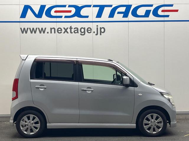 ワゴンＲ ＦＸリミテッド　禁煙車　スマートキー　純正１４インチアルミホイール　オーディオ　プライバシーガラス　ドアバイザー（44枚目）