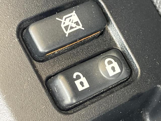 アクア S 純正SDナビ バックカメラ 禁煙車 スマートキー ETC オートエアコン Bluetooth CD DVD再生 フルセグ(23枚目)