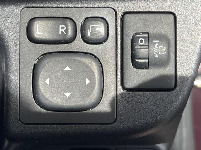 アクア S 純正SDナビ バックカメラ 禁煙車 スマートキー ETC オートエアコン Bluetooth CD DVD再生 フルセグ(24枚目)