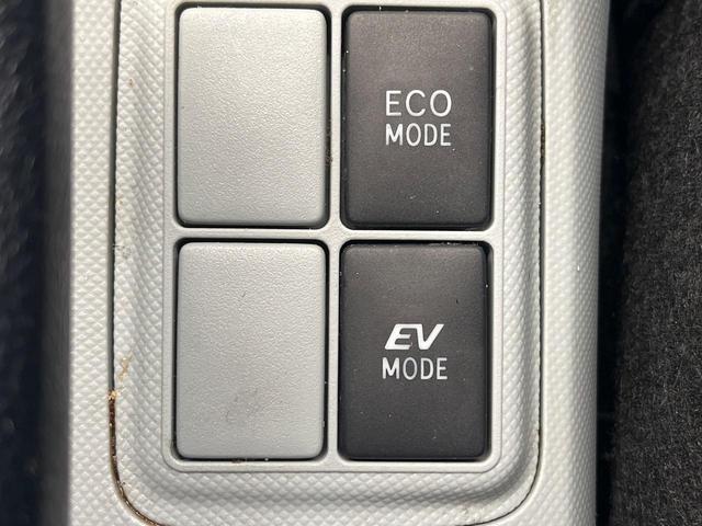 アクア S 純正SDナビ バックカメラ 禁煙車 スマートキー ETC オートエアコン Bluetooth CD DVD再生 フルセグ(26枚目)