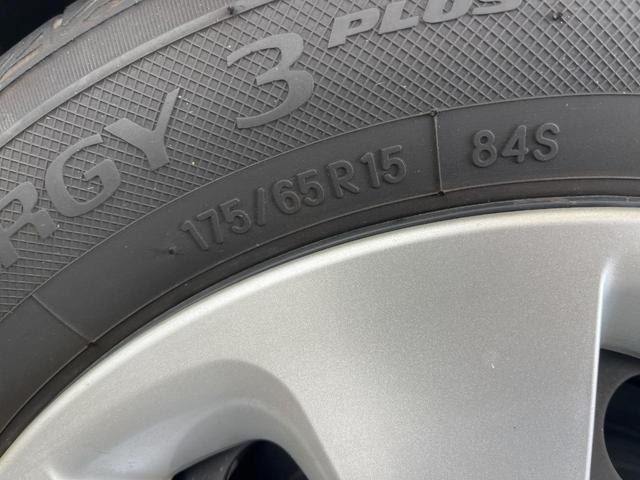 アクア S 純正SDナビ バックカメラ 禁煙車 スマートキー ETC オートエアコン Bluetooth CD DVD再生 フルセグ(33枚目)