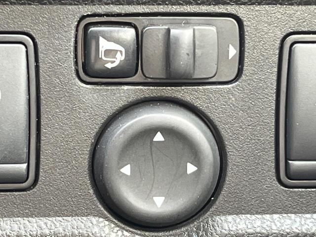 ノート X Vセレクション 純正SDナビ 全周囲カメラ 衝突被害軽減システム 禁煙車 コーナーセンサー スマートキー ETC オートライト オートエアコン Bluetooth CD DVD再生 フルセグ(29枚目)