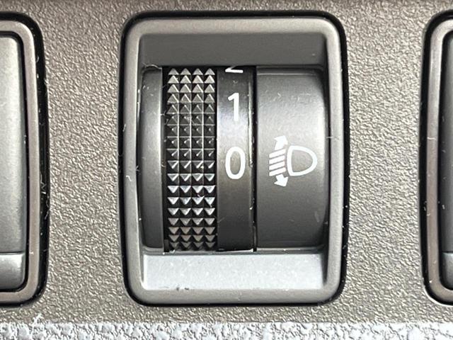 ノート X Vセレクション 純正SDナビ 全周囲カメラ 衝突被害軽減システム 禁煙車 コーナーセンサー スマートキー ETC オートライト オートエアコン Bluetooth CD DVD再生 フルセグ(30枚目)