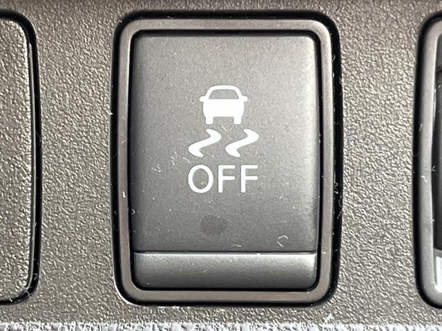 ノート X Vセレクション 純正SDナビ 全周囲カメラ 衝突被害軽減システム 禁煙車 コーナーセンサー スマートキー ETC オートライト オートエアコン Bluetooth CD DVD再生 フルセグ(31枚目)