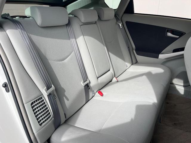 プリウス S SDナビ 禁煙車 スマートキー ETC オートライト オートエアコン 純正15インチアルミ Bluetooth CD DVD再生 フルセグ(9枚目)