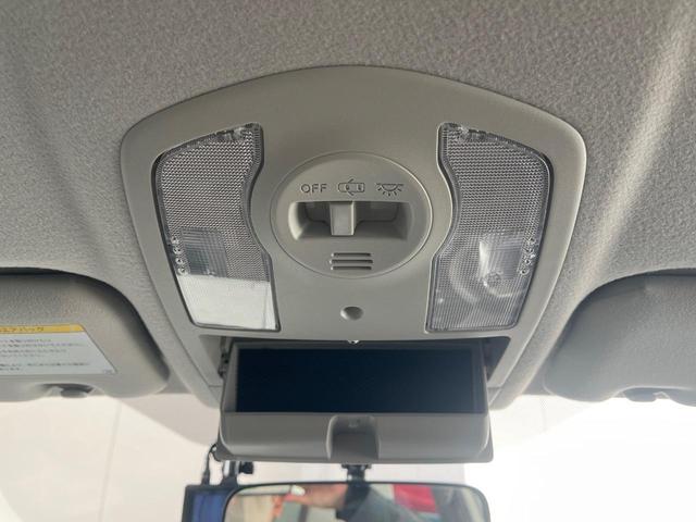 プリウス S SDナビ 禁煙車 スマートキー ETC オートライト オートエアコン 純正15インチアルミ Bluetooth CD DVD再生 フルセグ(31枚目)