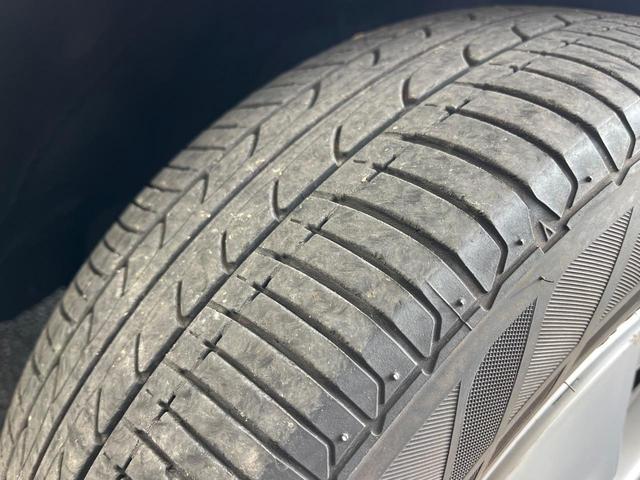 プリウス S SDナビ 禁煙車 スマートキー ETC オートライト オートエアコン 純正15インチアルミ Bluetooth CD DVD再生 フルセグ(34枚目)