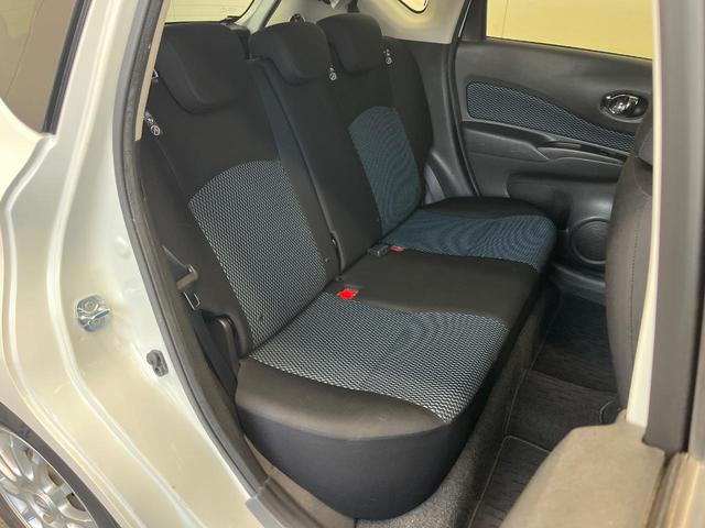 ノート Ｘ　ＤＩＧ－Ｓ　純正ＳＤナビ　バックカメラ　衝突被害軽減システム　禁煙車　スマートキー　ＥＴＣ　車線逸脱警報　オートライト　オートエアコン　純正１４インチアルミ　Ｂｌｕｅｔｏｏｔｈ　ＣＤ　ＤＶＤ再生　フルセグ（9枚目）