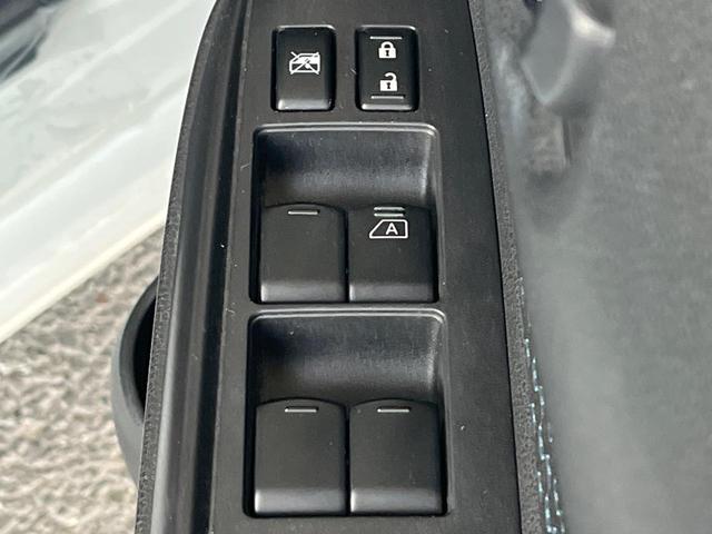 ノート Ｘ　ＤＩＧ－Ｓ　純正ＳＤナビ　バックカメラ　衝突被害軽減システム　禁煙車　スマートキー　ＥＴＣ　車線逸脱警報　オートライト　オートエアコン　純正１４インチアルミ　Ｂｌｕｅｔｏｏｔｈ　ＣＤ　ＤＶＤ再生　フルセグ（44枚目）