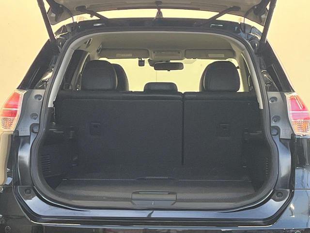 エクストレイル ２０Ｘｔ　エマージェンシーブレーキパッケージ　４ＷＤ　純正ＳＤナビ　全周囲カメラ　衝突被害軽減システム　禁煙車　電動リアゲート　ドラレコ　コーナーセンサー　スマートキー　ＬＥＤヘッド　ビルトインＥＴＣ　クルコン　オートライト　デュアルエアコン（11枚目）