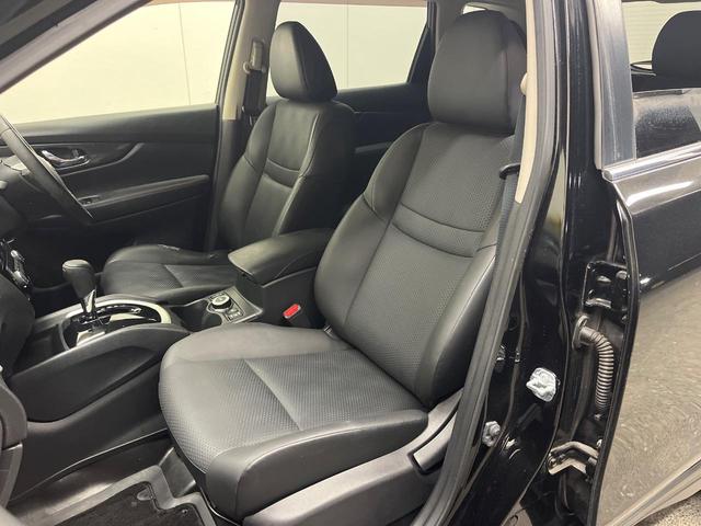 エクストレイル ２０Ｘｔ　エマージェンシーブレーキパッケージ　４ＷＤ　純正ＳＤナビ　全周囲カメラ　衝突被害軽減システム　禁煙車　電動リアゲート　ドラレコ　コーナーセンサー　スマートキー　ＬＥＤヘッド　ビルトインＥＴＣ　クルコン　オートライト　デュアルエアコン（58枚目）