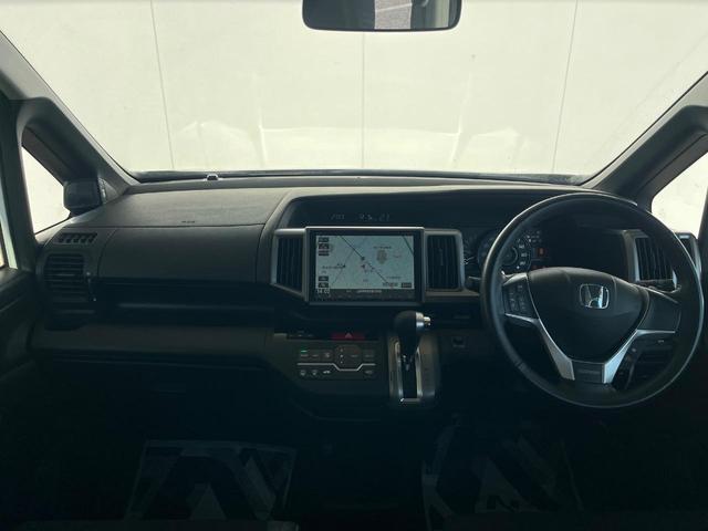 ステップワゴンスパーダ パワーエディション 両側電動ドア 純正SDナビ バックカメラ 禁煙車 HIDヘッド ビルトインETC オートライト オートエアコン 純正16インチアルミ CD DVD再生 フルセグ パドルシフト(2枚目)