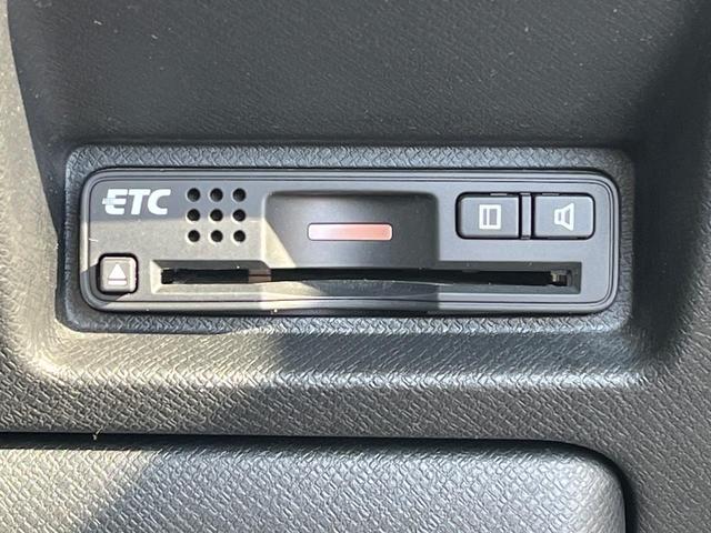 ステップワゴンスパーダ パワーエディション 両側電動ドア 純正SDナビ バックカメラ 禁煙車 HIDヘッド ビルトインETC オートライト オートエアコン 純正16インチアルミ CD DVD再生 フルセグ パドルシフト(5枚目)