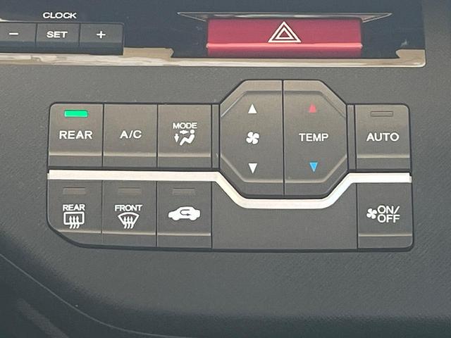 ステップワゴンスパーダ パワーエディション 両側電動ドア 純正SDナビ バックカメラ 禁煙車 HIDヘッド ビルトインETC オートライト オートエアコン 純正16インチアルミ CD DVD再生 フルセグ パドルシフト(23枚目)