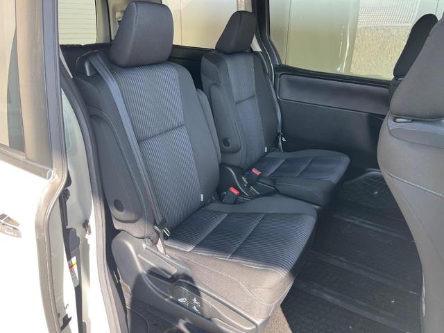 ヴォクシー ZS 煌 両側電動ドア 純正SDナビ バックカメラ 禁煙車 スマートキー LEDヘッド ビルトインETC オートライト オートエアコン 純正16インチアルミ Bluetooth CD DVD再生 フルセグ(10枚目)