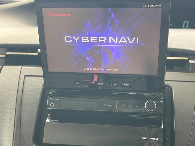 プリウス S SDナビ バックカメラ 禁煙車 ドラレコ コーナーセンサー スマートキー ビルトインETC オートライト オートエアコン 純正17インチアルミ Bluetooth CD DVD再生(3枚目)