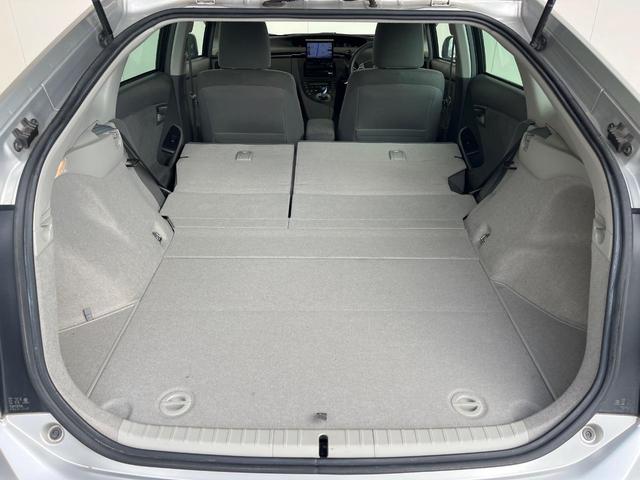 プリウス S SDナビ バックカメラ 禁煙車 ドラレコ コーナーセンサー スマートキー ビルトインETC オートライト オートエアコン 純正17インチアルミ Bluetooth CD DVD再生(12枚目)