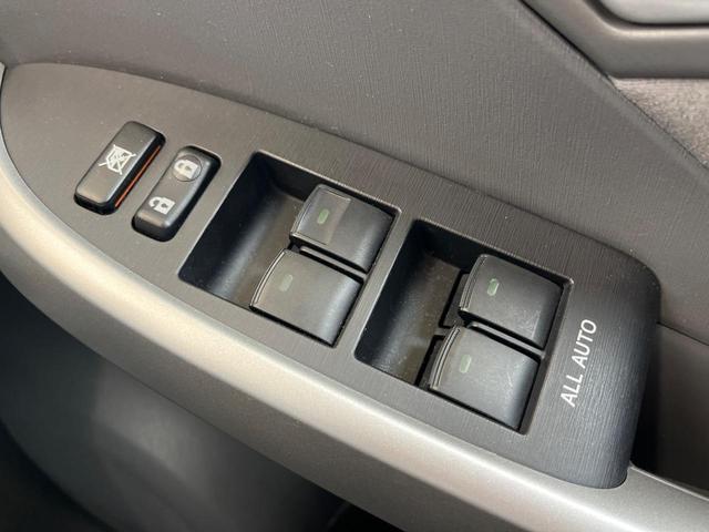 プリウス S SDナビ バックカメラ 禁煙車 ドラレコ コーナーセンサー スマートキー ビルトインETC オートライト オートエアコン 純正17インチアルミ Bluetooth CD DVD再生(23枚目)