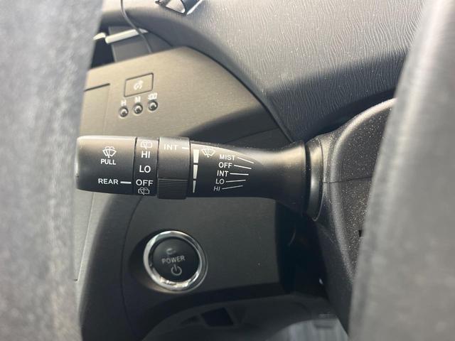 プリウス S SDナビ バックカメラ 禁煙車 ドラレコ コーナーセンサー スマートキー ビルトインETC オートライト オートエアコン 純正17インチアルミ Bluetooth CD DVD再生(26枚目)