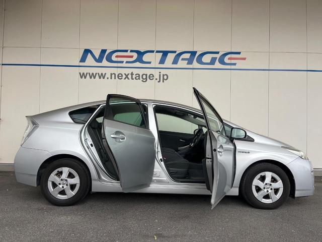 プリウス S SDナビ バックカメラ 禁煙車 ドラレコ コーナーセンサー スマートキー ビルトインETC オートライト オートエアコン 純正17インチアルミ Bluetooth CD DVD再生(46枚目)