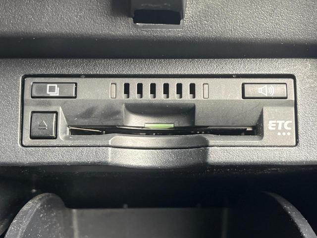 アルファード ２．５Ｓ　Ａパッケージ　タイプブラック　両側電動ドア　後席モニター　バックカメラ　衝突被害軽減システム　１００Ｖ電源　禁煙車　ハーフレザーシート　ドラレコ　コーナーセンサー　スマートキー　ＬＥＤヘッド　ビルトインＥＴＣ　クルコン（8枚目）