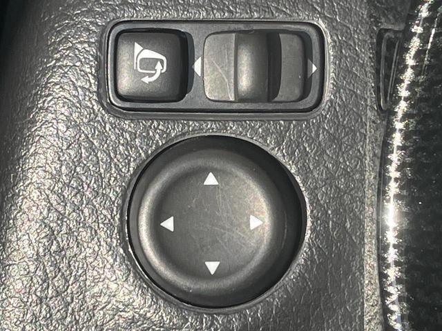 エクストレイル 20Xtt エマージェンシーブレーキパッケージ 全周囲カメラ 禁煙車 電動リアゲート レザーシート ドラレコ コーナーセンサー スマートキー LEDヘッド ビルトインETC クルコン 純正18インチアルミ オートライト デュアルエアコン(34枚目)