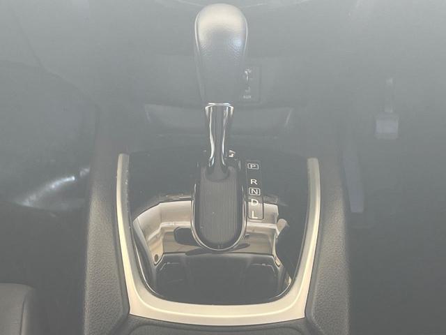 エクストレイル 20Xtt エマージェンシーブレーキパッケージ 全周囲カメラ 禁煙車 電動リアゲート レザーシート ドラレコ コーナーセンサー スマートキー LEDヘッド ビルトインETC クルコン 純正18インチアルミ オートライト デュアルエアコン(38枚目)