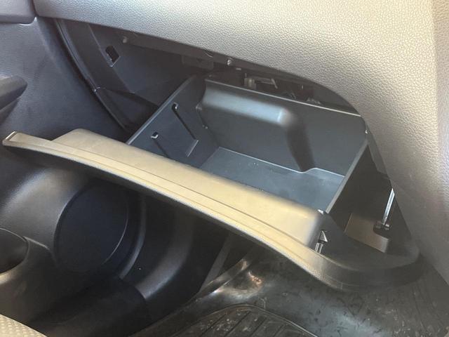 エクストレイル 20Xtt エマージェンシーブレーキパッケージ 全周囲カメラ 禁煙車 電動リアゲート レザーシート ドラレコ コーナーセンサー スマートキー LEDヘッド ビルトインETC クルコン 純正18インチアルミ オートライト デュアルエアコン(43枚目)