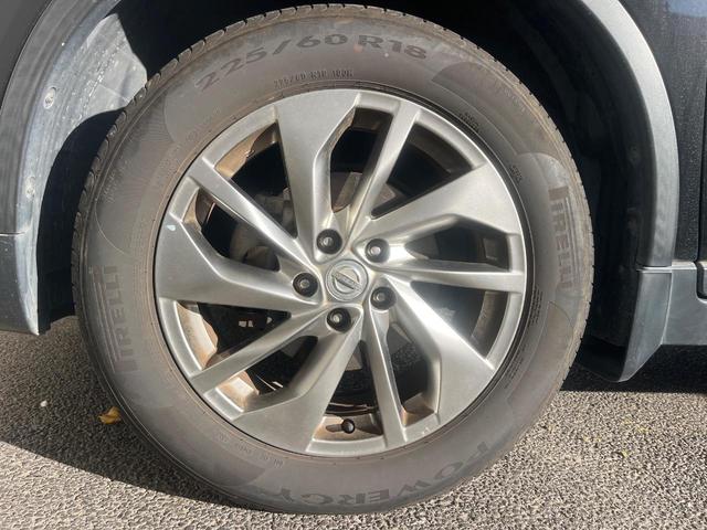 エクストレイル 20Xtt エマージェンシーブレーキパッケージ 全周囲カメラ 禁煙車 電動リアゲート レザーシート ドラレコ コーナーセンサー スマートキー LEDヘッド ビルトインETC クルコン 純正18インチアルミ オートライト デュアルエアコン(50枚目)