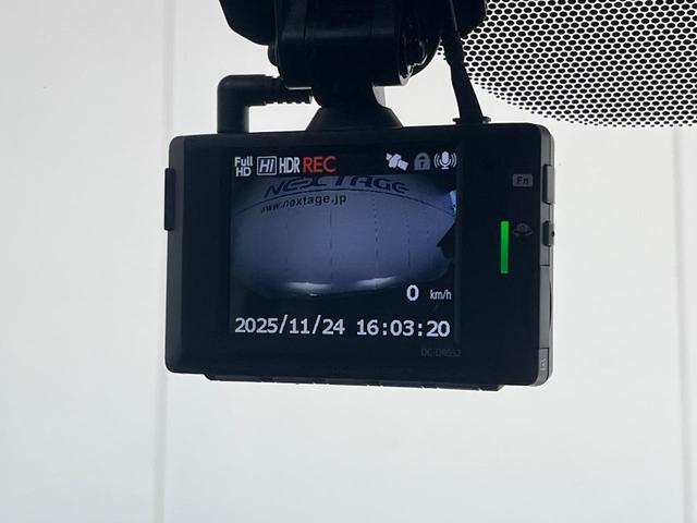 シエンタ ハイブリッドファンベースＧセーフティーエディションＩＩ　両側電動ドア　衝突被害軽減システム　禁煙車　コーナーセンサー　スマートキー　ＬＥＤヘッド　ビルトインＥＴＣ　クルコン　オートハイビーム　オートライト　オートエアコン　ＬＥＤフォグ（23枚目）