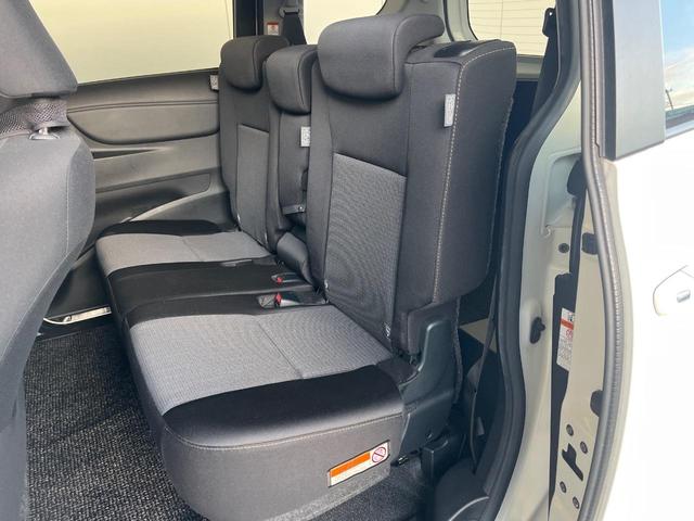 シエンタ ハイブリッドファンベースＧセーフティーエディションＩＩ　両側電動ドア　衝突被害軽減システム　禁煙車　コーナーセンサー　スマートキー　ＬＥＤヘッド　ビルトインＥＴＣ　クルコン　オートハイビーム　オートライト　オートエアコン　ＬＥＤフォグ（38枚目）