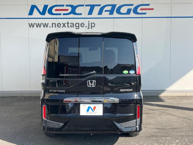ステップワゴンスパーダ スパーダ 両側電動ドア 後席モニター バックカメラ 禁煙車 スマートキー LEDヘッド ビルトインETC クルコン 純正16インチアルミ オートライト デュアルエアコン Bluetooth CD DVD再生(16枚目)
