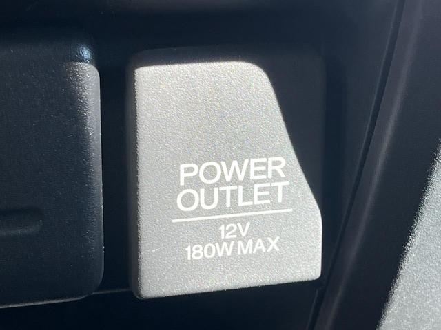 ステップワゴンスパーダ スパーダ 両側電動ドア 後席モニター バックカメラ 禁煙車 スマートキー LEDヘッド ビルトインETC クルコン 純正16インチアルミ オートライト デュアルエアコン Bluetooth CD DVD再生(32枚目)