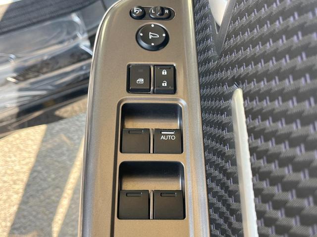 ステップワゴンスパーダ スパーダ 両側電動ドア 後席モニター バックカメラ 禁煙車 スマートキー LEDヘッド ビルトインETC クルコン 純正16インチアルミ オートライト デュアルエアコン Bluetooth CD DVD再生(36枚目)