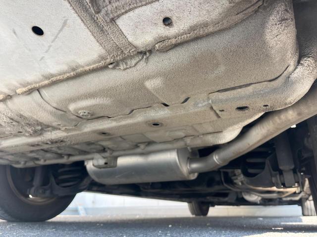 ステップワゴンスパーダ スパーダ 両側電動ドア 後席モニター バックカメラ 禁煙車 スマートキー LEDヘッド ビルトインETC クルコン 純正16インチアルミ オートライト デュアルエアコン Bluetooth CD DVD再生(50枚目)