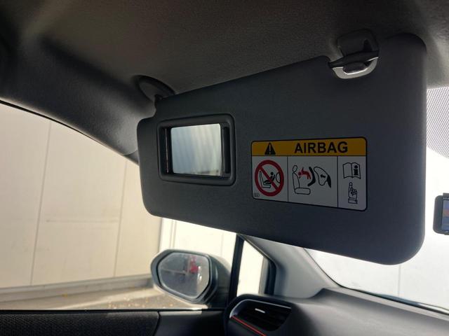 シエンタ ファンベースG 両側電動ドア 純正SDナビ 全周囲カメラ 衝突被害軽減システム 禁煙車 コーナーセンサー スマートキー ビルトインETC オートハイビーム 車線逸脱警報 オートエアコン Bluetooth CD(33枚目)