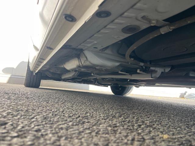 シエンタ ファンベースG 両側電動ドア 純正SDナビ 全周囲カメラ 衝突被害軽減システム 禁煙車 コーナーセンサー スマートキー ビルトインETC オートハイビーム 車線逸脱警報 オートエアコン Bluetooth CD(43枚目)