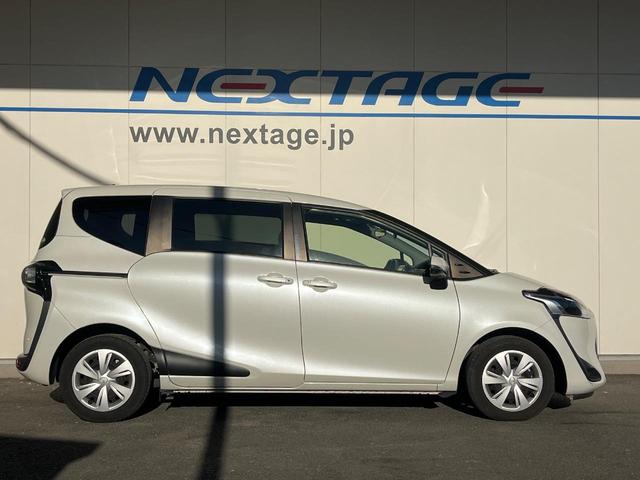 シエンタ ファンベースG 両側電動ドア 純正SDナビ 全周囲カメラ 衝突被害軽減システム 禁煙車 コーナーセンサー スマートキー ビルトインETC オートハイビーム 車線逸脱警報 オートエアコン Bluetooth CD(47枚目)