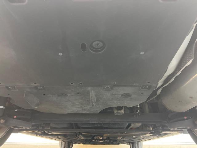 プリウス Ｇツーリングセレクションレザーパッケージ　純正ＳＤナビ　レーダークルーズ　禁煙車　レザーシート　スマートキー　ＬＥＤヘッド　ビルトインＥＴＣ　純正１７インチアルミ　オートエアコン　ＣＤ　フルセグ（20枚目）