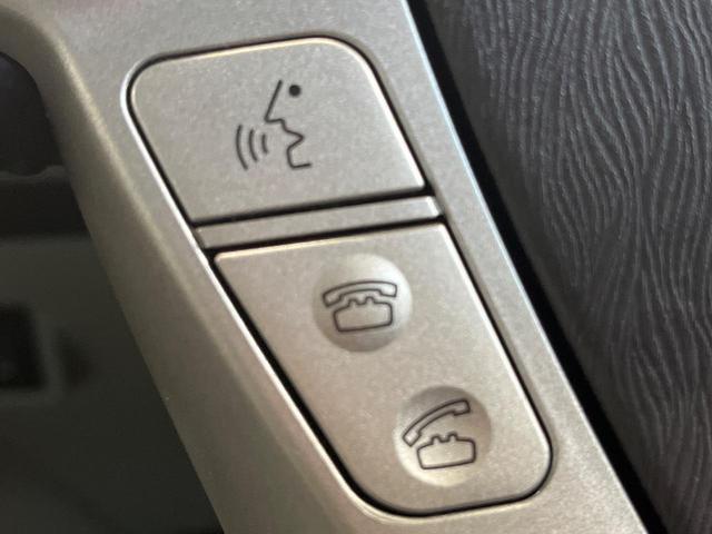 プリウス Ｇツーリングセレクションレザーパッケージ　純正ＳＤナビ　レーダークルーズ　禁煙車　レザーシート　スマートキー　ＬＥＤヘッド　ビルトインＥＴＣ　純正１７インチアルミ　オートエアコン　ＣＤ　フルセグ（30枚目）