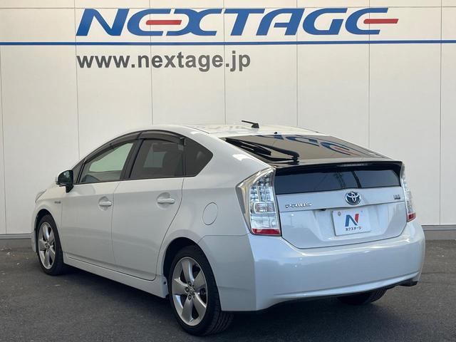 プリウス Ｇツーリングセレクションレザーパッケージ　純正ＳＤナビ　レーダークルーズ　禁煙車　レザーシート　スマートキー　ＬＥＤヘッド　ビルトインＥＴＣ　純正１７インチアルミ　オートエアコン　ＣＤ　フルセグ（50枚目）