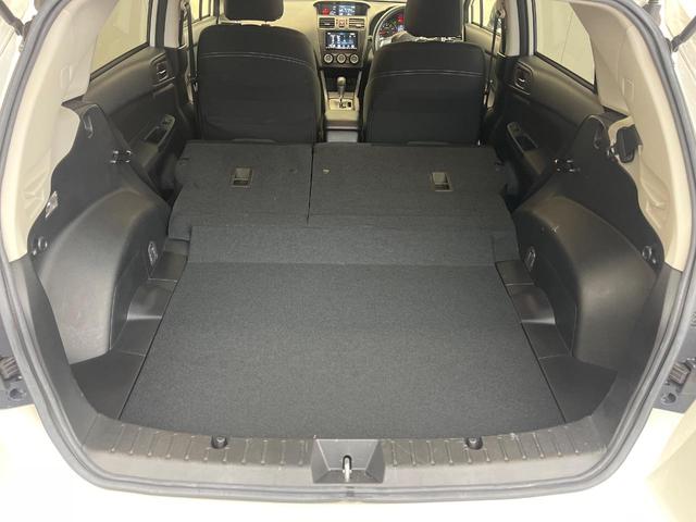 ＸＶ ２．０ｉ　４ＷＤ　バックカメラ　禁煙車　ＨＩＤヘッド　ＥＴＣ　クルコン　純正１７インチアルミ　車線逸脱警報　デュアルエアコン　Ｂｌｕｅｔｏｏｔｈ　パドルシフト（12枚目）