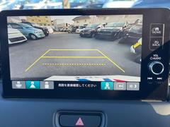 【バックカメラ】駐車時に後方がリアルタイム映像で確認できます。大型商業施設や立体駐車場での駐車時や、夜間のバック時に大活躍！運転スキルに関わらず、今や必須となった装備のひとつです！ 7