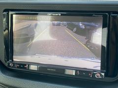 【バックカメラ】駐車時に後方がリアルタイム映像で確認できます。大型商業施設や立体駐車場での駐車時や、夜間のバック時に大活躍！運転スキルに関わらず、今や必須となった装備のひとつです！ 4